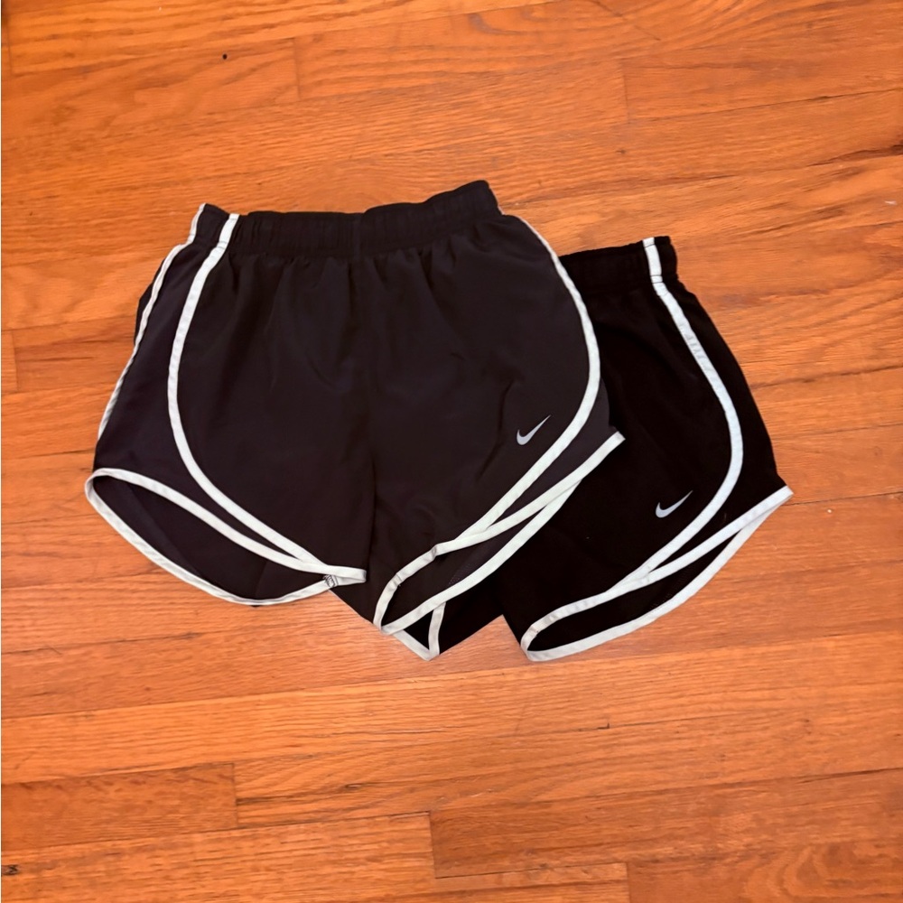 🖤Nike Black Shorts with White Piping🖤